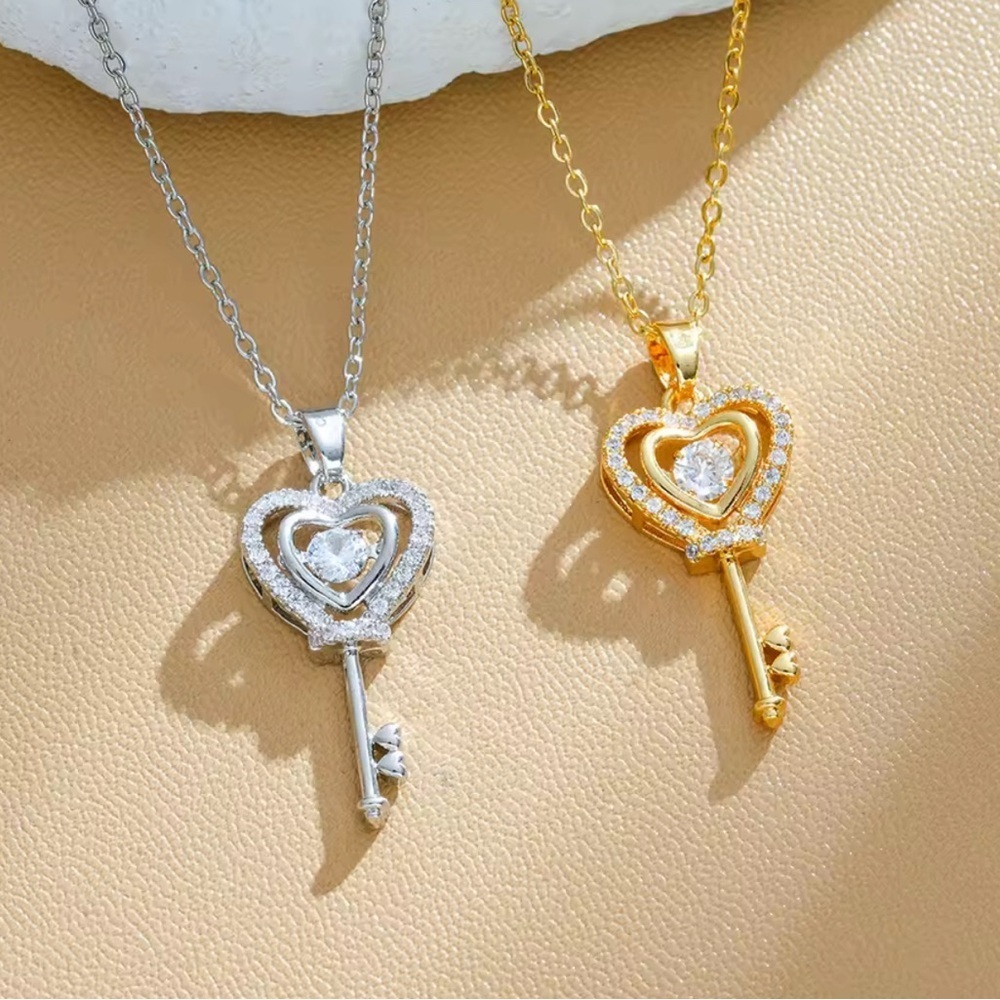18K Gold Heart Key Diamond In Motion Minimalist Pendant Necklace No Fade - Picture 5 of 6
